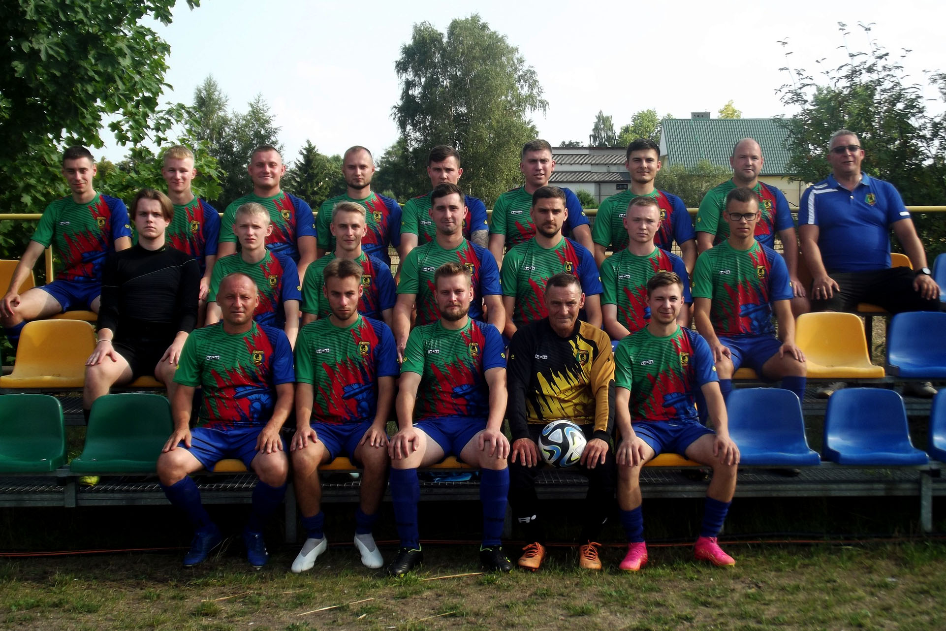 Drużyna seniorów LZS Sparta Barłogi w sezonie 2023-2024